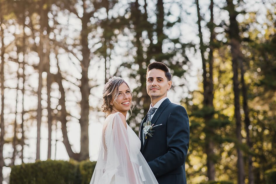 portrait-of-a-young-couple-on-their-wedding-day-2021-08-30-21-59-33-utc.jpeg